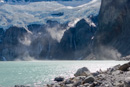 Extremer Wind saugt Wasser aus den Fällen und der Oberfläche von Laguna Sucia.