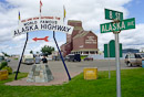 Beginn des Alaska Highway in Dawson Creek